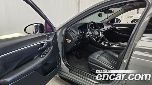 Hyundai Sonata (DN8) 1.6 Turbo Premium Family 2020 — фото 10