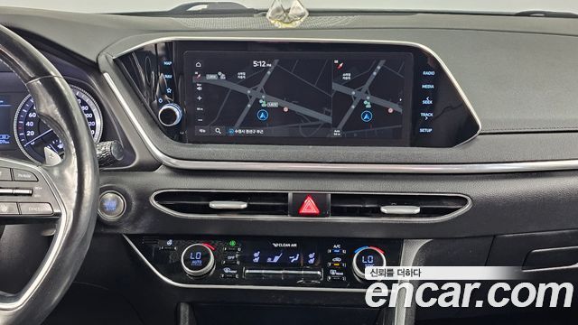 Hyundai Sonata (DN8) 1.6 Turbo Premium Family 2020 — фото 20