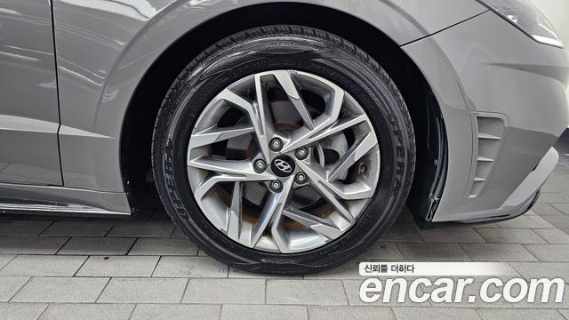 Hyundai Sonata (DN8) 1.6 Turbo Premium Family 2020 — фото 27
