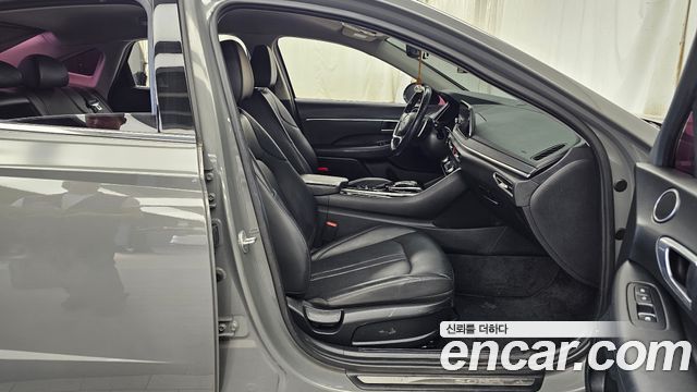 Hyundai Sonata (DN8) 1.6 Turbo Premium Family 2020 — фото 32
