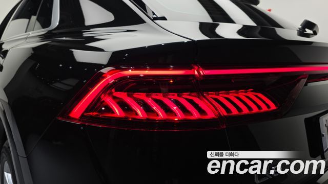 Audi Q8 (4M) 45 TDI Quattro Premium 2023 — фото 23
