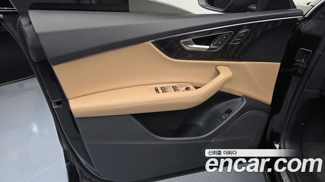 Audi Q8 (4M) 45 TDI Quattro Premium 2023 — фото 24