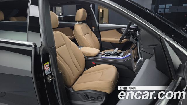 Audi Q8 (4M) 45 TDI Quattro Premium 2023 — фото 29