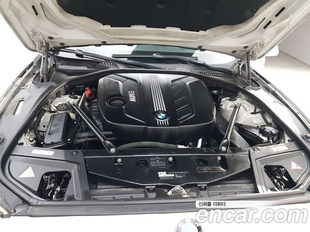 BMW 5 Series (F10) 520d 2011 — фото 6
