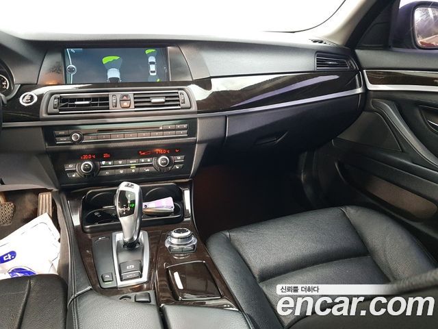 BMW 5 Series (F10) 520d 2011 — фото 10