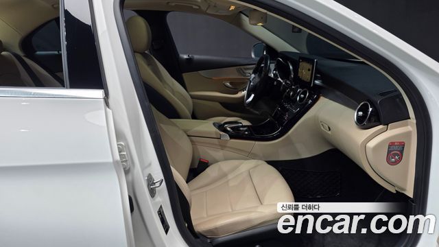 Mercedes-Benz C-Class (W205) C220 d Avantgarde 2016 — фото 11