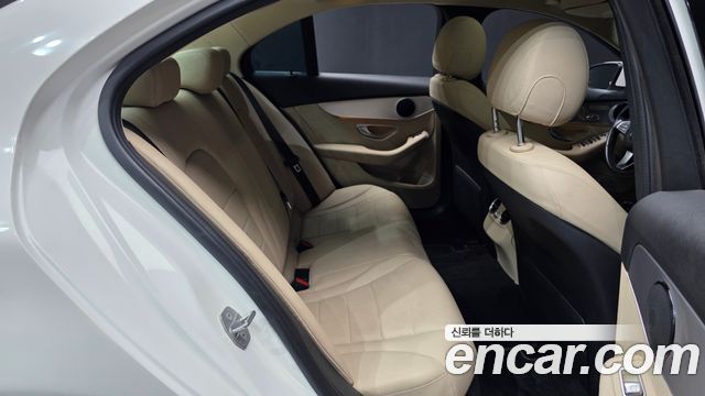 Mercedes-Benz C-Class (W205) C220 d Avantgarde 2016 — фото 12