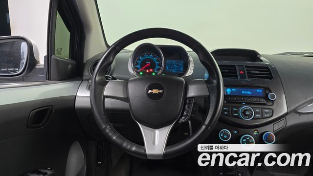 Chevrolet Spark LPG LT Standard 2014 — фото 12