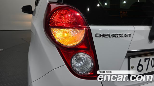 Chevrolet Spark LPG LT Standard 2014 — фото 23
