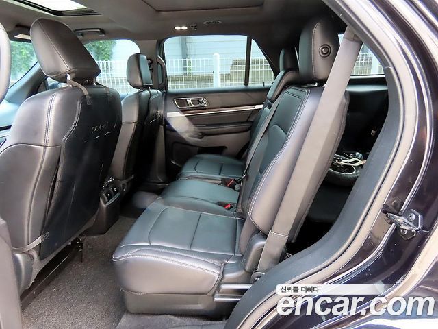 Ford Explorer 3.5 Limited 4WD 5th 2019 — фото 6