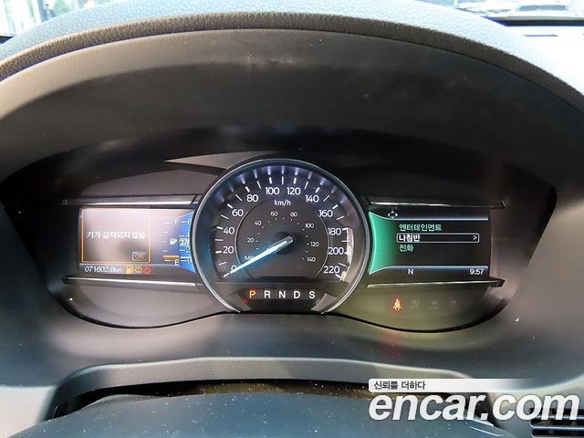 Ford Explorer 3.5 Limited 4WD 5th 2019 — фото 9