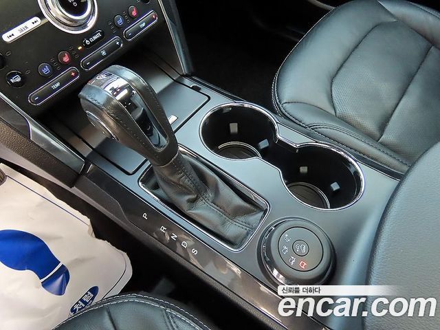 Ford Explorer 3.5 Limited 4WD 5th 2019 — фото 10