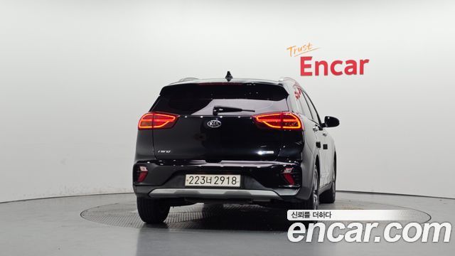 Kia Niro 1.6 HEV Prestige 2020 — фото 4