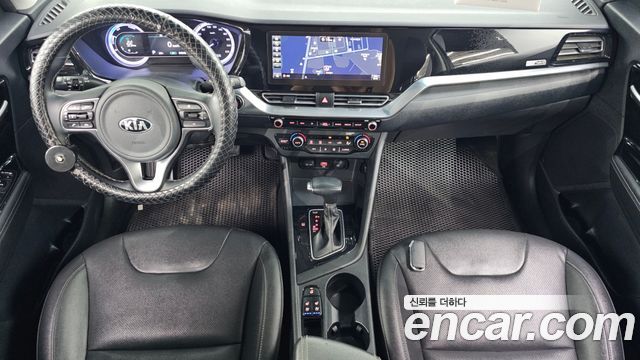 Kia Niro 1.6 HEV Prestige 2020 — фото 7
