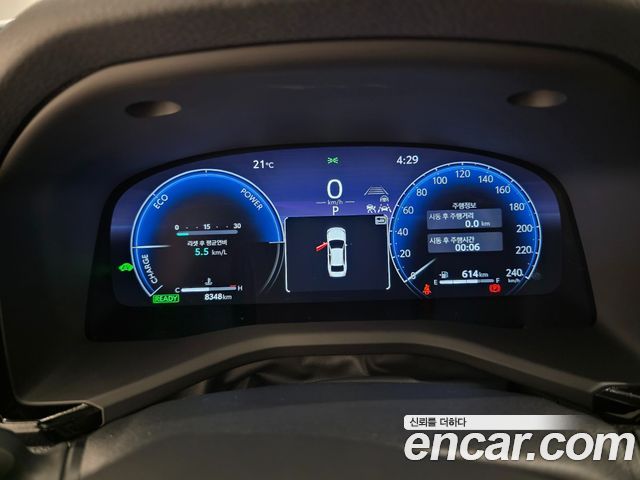 Toyota Camry (XV80) 2.5 XLE Hybrid 2025 — фото 8