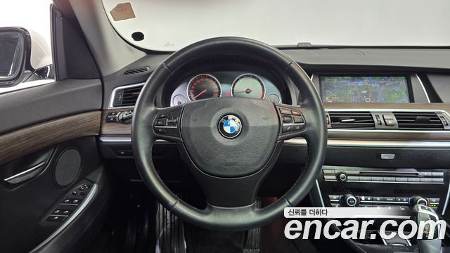 BMW 5 Series GT (F07) GT 30d 2011 — фото 17