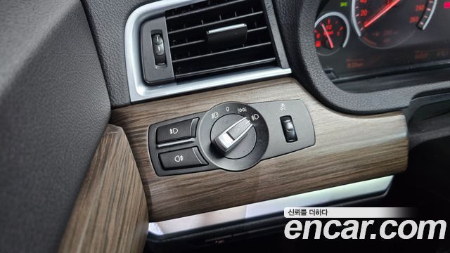 BMW 5 Series GT (F07) GT 30d 2011 — фото 23