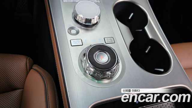 Genesis GV70 2.5T Gasoline AWD 2025 — фото 9