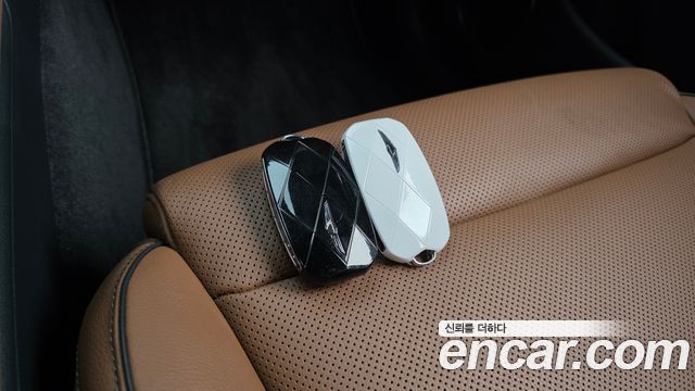 Genesis GV70 2.5T Gasoline AWD 2025 — фото 23