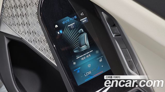 BMW i7 (G70) M70 xDrive M Performance 2025 — фото 17