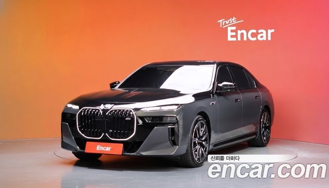 BMW i7 (G70) M70 xDrive M Performance 2025 — фото 1