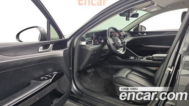 Kia K5 (III) 2.0 Prestige 2021 — фото 10