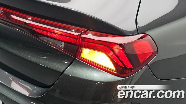 Kia K5 (III) 2.0 Prestige 2021 — фото 23