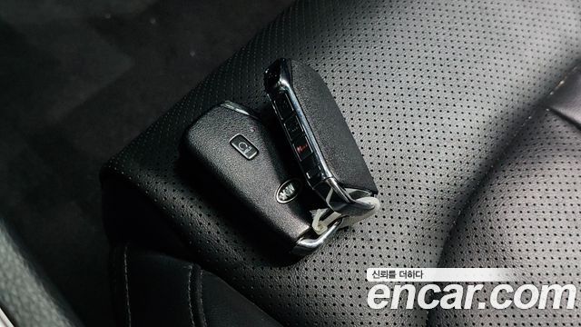 Kia K5 (III) 2.0 Prestige 2021 — фото 31