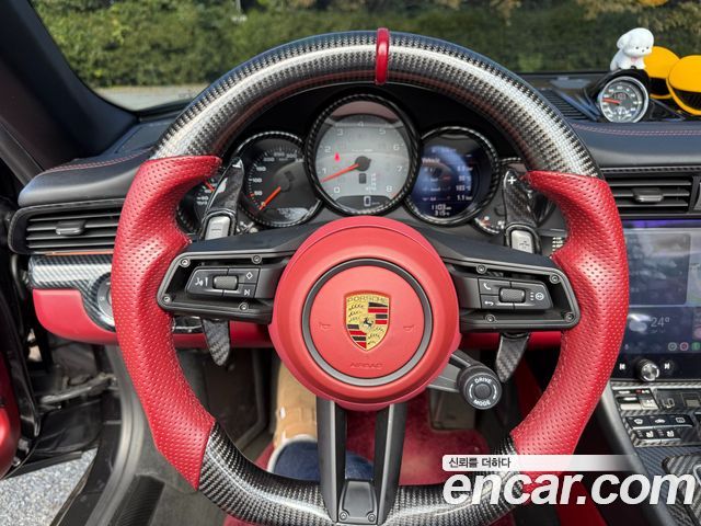 Porsche 911 Carrera 4S Cabriolet 991 2018 — фото 17