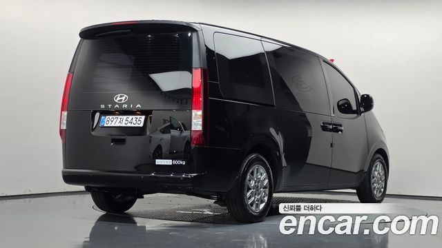 Hyundai Staria HEV 1.6T Cargo 5-Seater Modern 2026 — фото 2