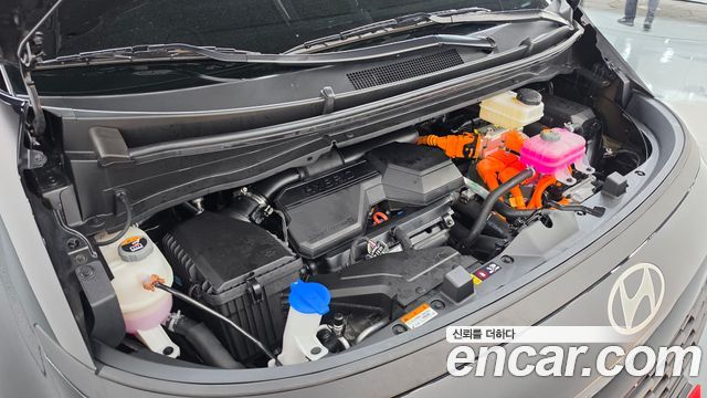 Hyundai Staria HEV 1.6T Cargo 5-Seater Modern 2026 — фото 6