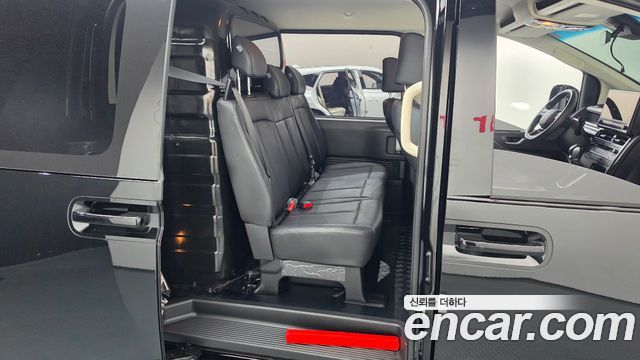 Hyundai Staria HEV 1.6T Cargo 5-Seater Modern 2026 — фото 11