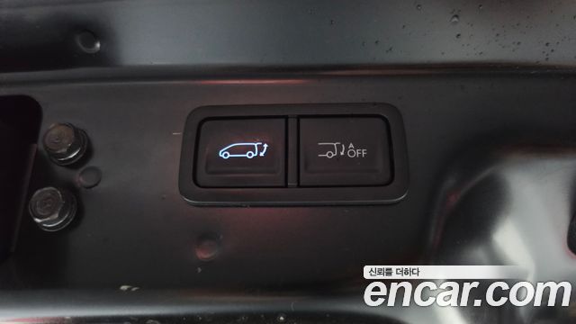 Hyundai Staria HEV 1.6T Cargo 5-Seater Modern 2026 — фото 17