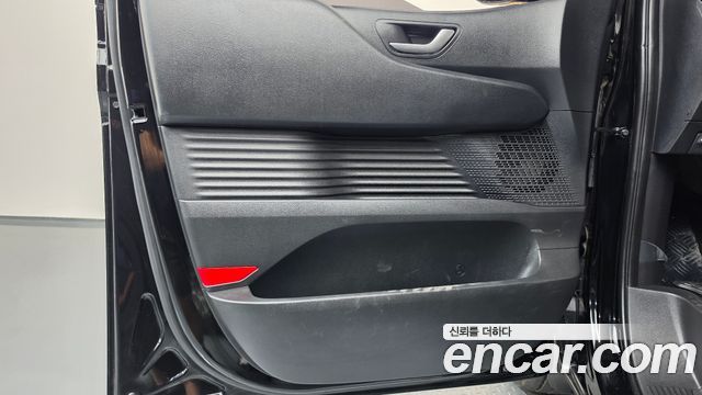 Hyundai Staria HEV 1.6T Cargo 5-Seater Modern 2026 — фото 24