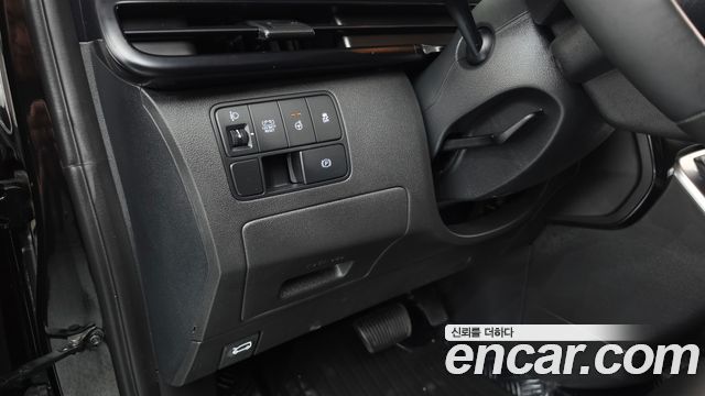 Hyundai Staria HEV 1.6T Cargo 5-Seater Modern 2026 — фото 27