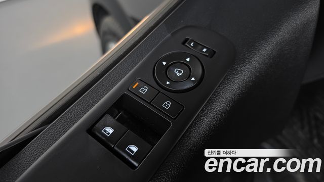Hyundai Staria HEV 1.6T Cargo 5-Seater Modern 2026 — фото 29