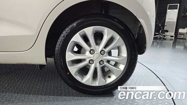 Chevrolet Spark Premier 2020 — фото 21