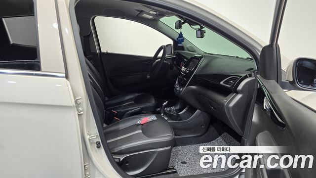 Chevrolet Spark Premier 2020 — фото 26