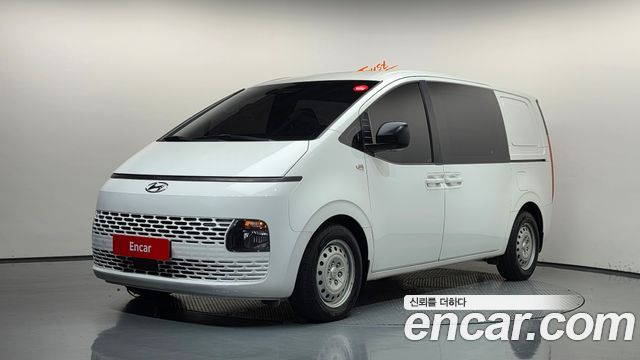 Hyundai Staria Cargo 5-Seater Smart 2023 — фото 1