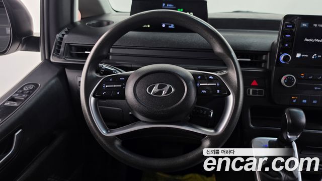 Hyundai Staria Cargo 5-Seater Smart 2023 — фото 15