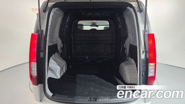 Hyundai Staria Cargo 5-Seater Smart 2023 — фото 17