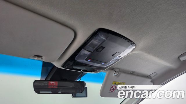 Hyundai Staria Cargo 5-Seater Smart 2023 — фото 18