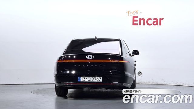 Hyundai Grandeur (GN7) 3.5 Gasoline 2WD Calligraphy 2023 — фото 4