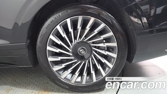 Hyundai Grandeur (GN7) 3.5 Gasoline 2WD Calligraphy 2023 — фото 21