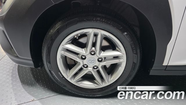 Hyundai Kona Gasoline 1.6 Turbo 4WD Smart 2021 — фото 5