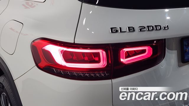 Mercedes-Benz GLB-Class (X247) GLB200 d 2021 — фото 29