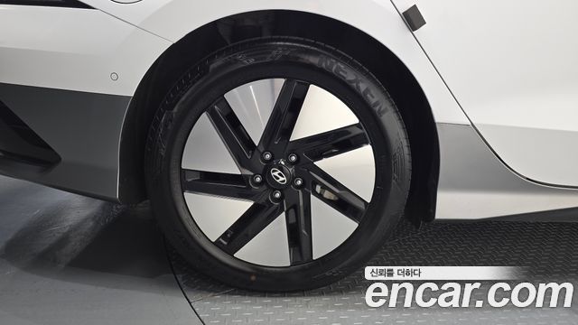 Hyundai Ioniq 6 Long Range AWD Prestige 2025 — фото 5