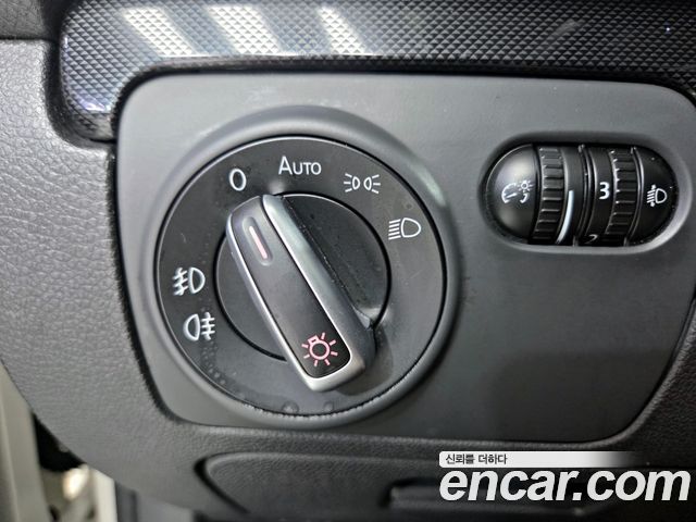 Volkswagen Golf (VI) 1.6 TDI Blue Motion StyleEdition 2013 — фото 17