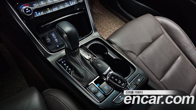 Hyundai Grandeur Hybrid (IG) Exclusive Special 2019 — фото 9