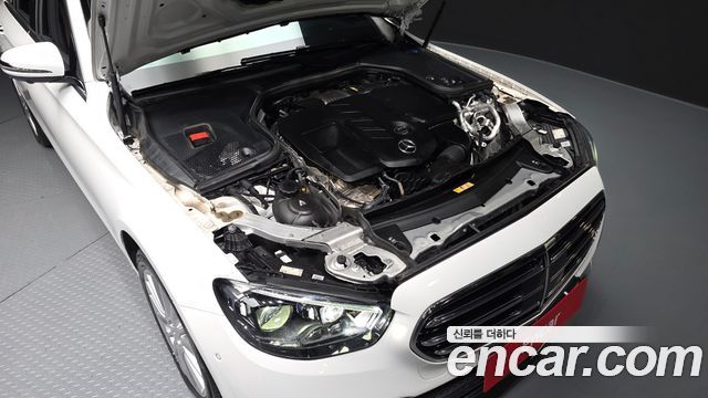 Mercedes-Benz E-Class (W213) E220d 4MATIC Exclusive 2021 — фото 6